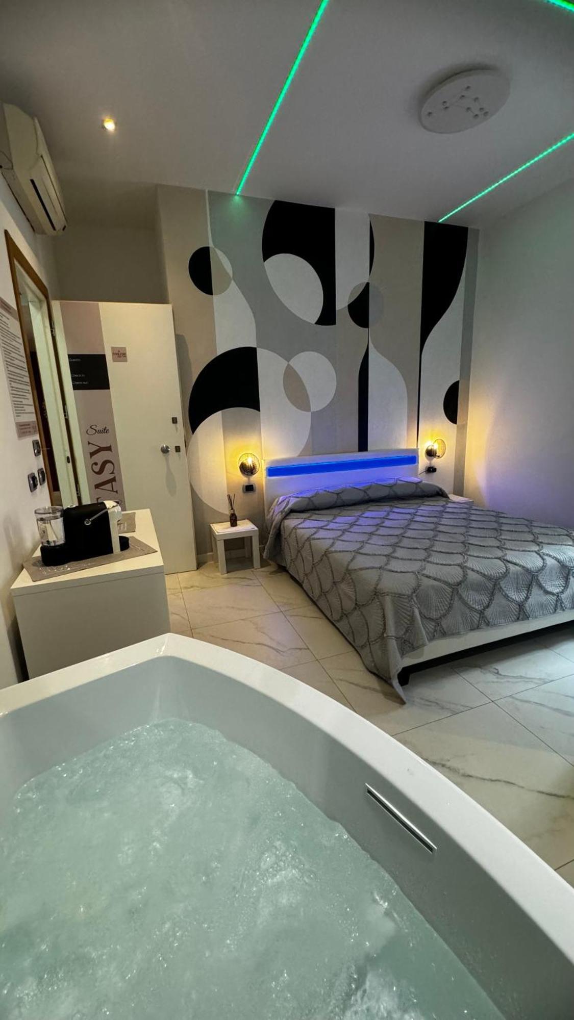 Cagliari Love Suite מראה חיצוני תמונה