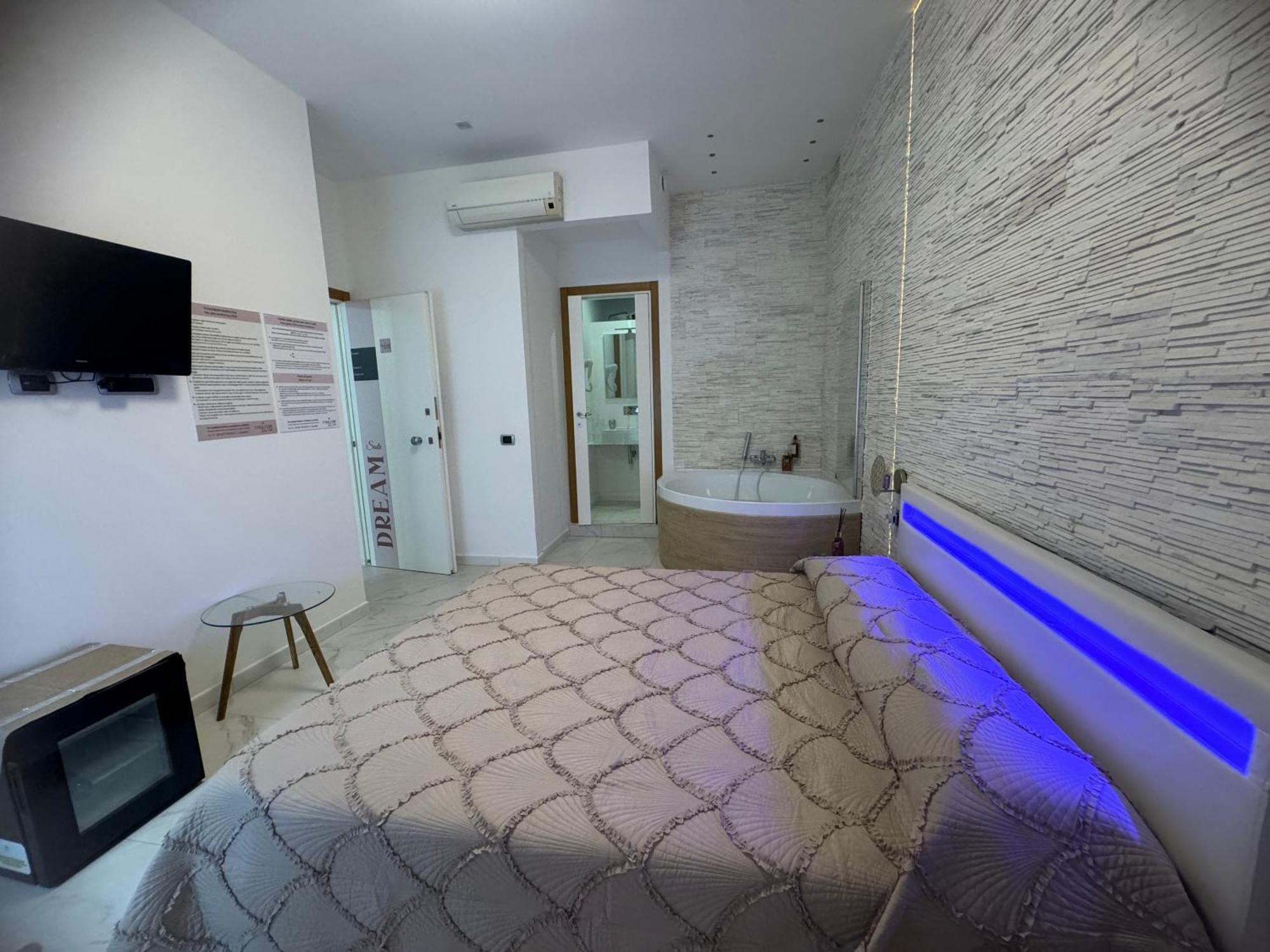 Cagliari Love Suite מראה חיצוני תמונה